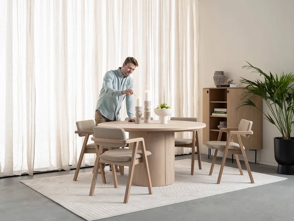 Linea spisebord rundt Ø 138 cm  - bilde 2 av 3