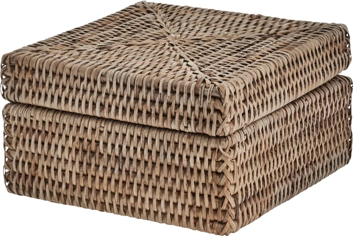 18 x 18 H: 10 cm, rattan
