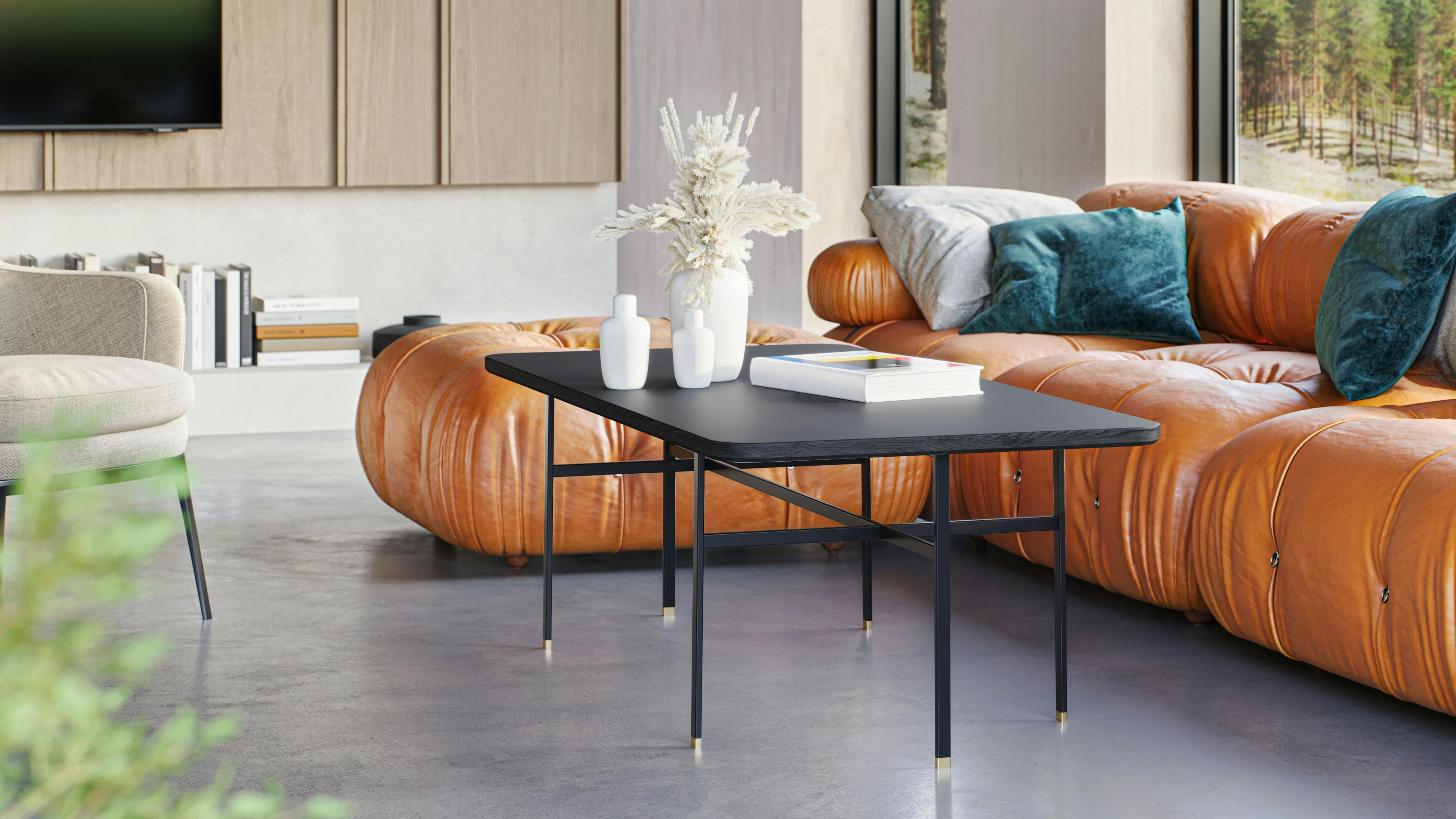 Skovby sofabord med metallunderstell fra Fagmøbler